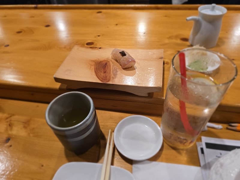 Hatsuyuki Handroll Bar food